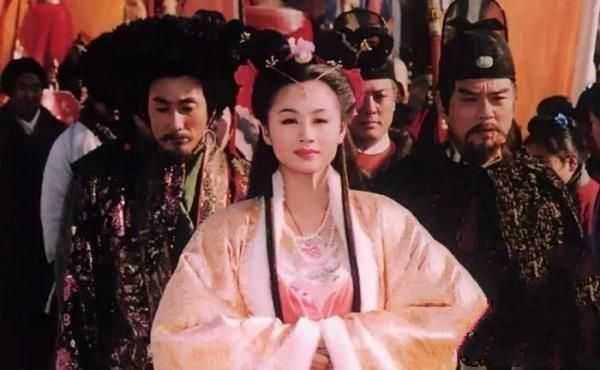 公主波斯和親, 在半路上懷孕, 生子就地建國，卻創建中國的一個民族