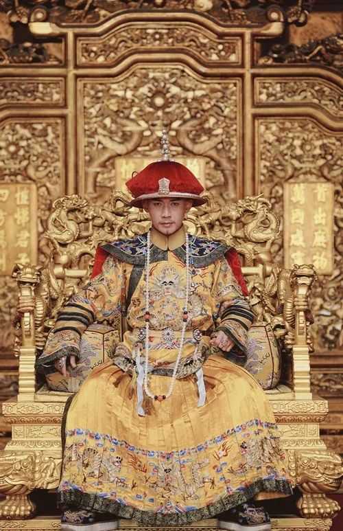 清朝滅亡后，國庫還剩下多少銀子？