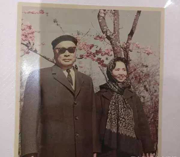 陳毅元帥39歲的時候，娶了18歲的妻子，相差21歲，后代子女都出息