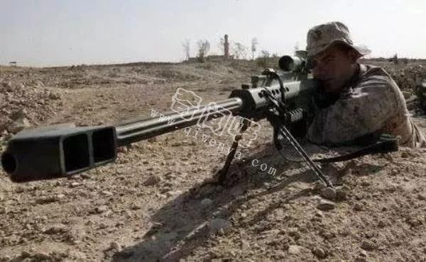 人類被AK47射中會(huì)怎樣，別在被電影欺騙！