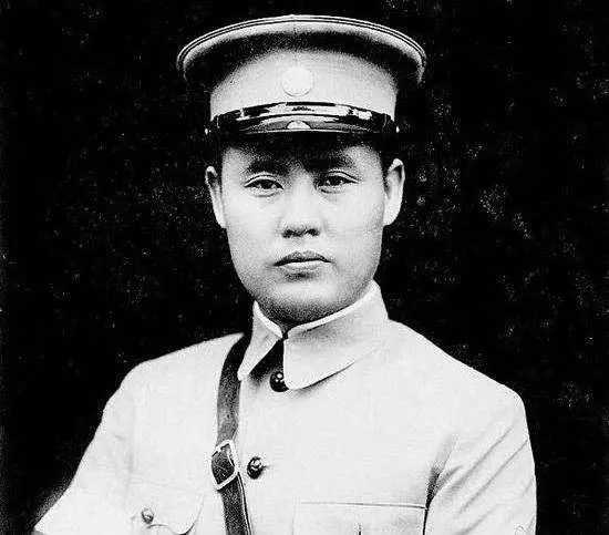 傅作義20余萬軍隊起義改編，中高級干部任命書，一看竟有8名將軍