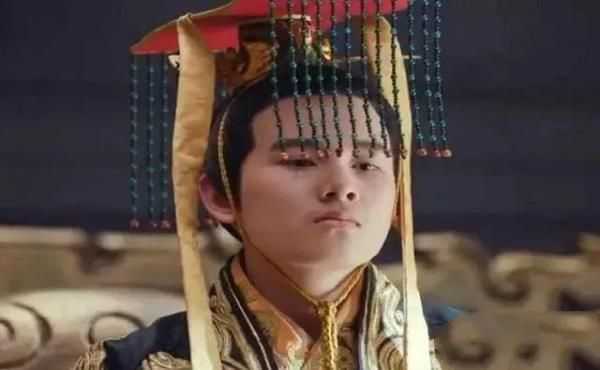 歷史上三個假太監有多奇葩？讓太后生子，欺辱皇后，謀害皇帝