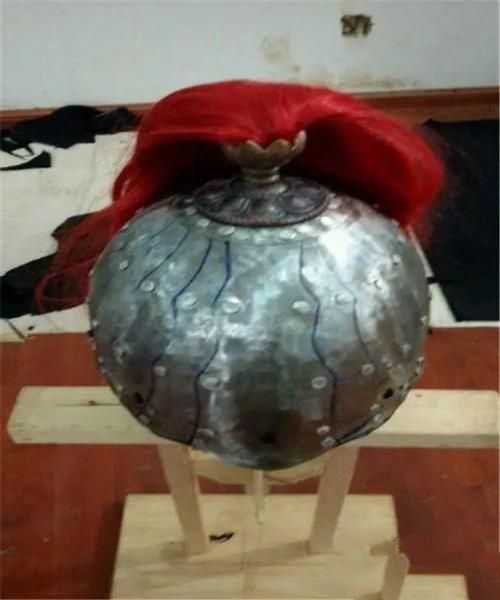 古代將軍頭盔為何都有槍尖，它有什么用？古人的智慧確實厲害