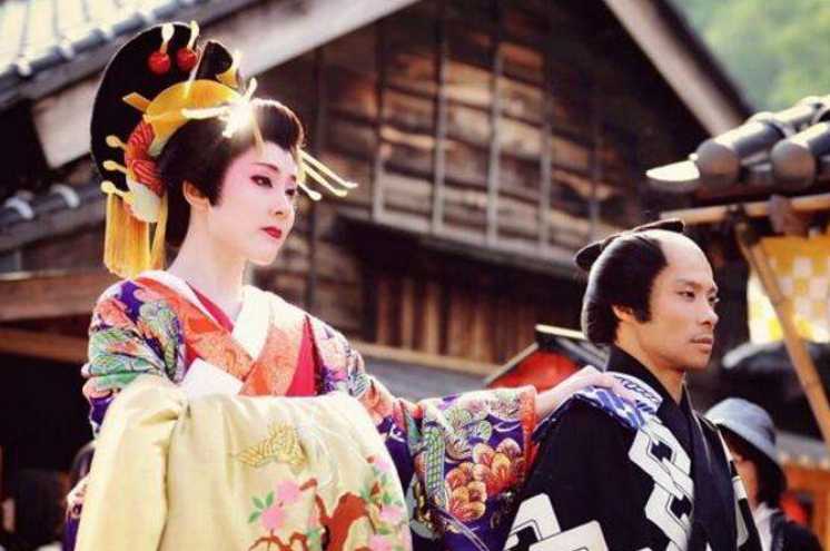 日本花魁地位有多高？想見面先過3關，28歲是法定退休年齡