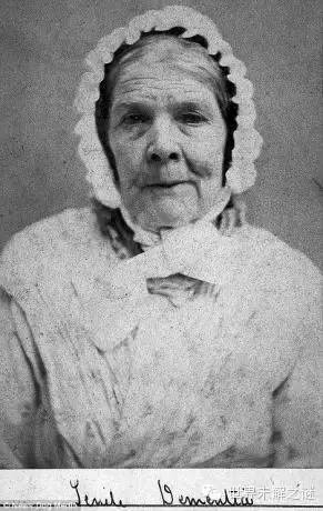 英國第一批精神病人…看完有些臉容易做惡夢