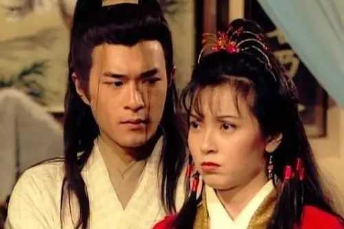 郭芙草包，父母沒教好？我卻覺得郭黃這對精英夫妻的教育很成功