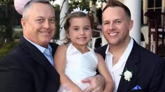 研究顯示同性戀家庭的小孩與一般傳統家庭的小孩一樣快樂！