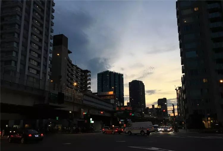 iPhone 8開箱初試：效能、拍攝讓人驚艷，期待iPhone X