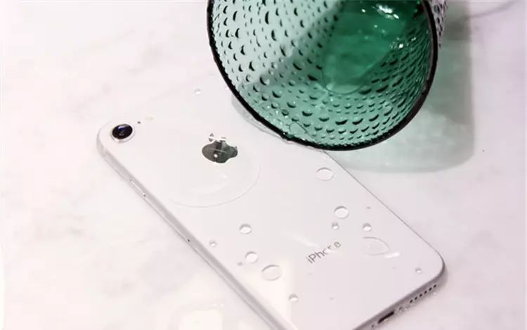 iPhone 8開箱初試：效能、拍攝讓人驚艷，期待iPhone X