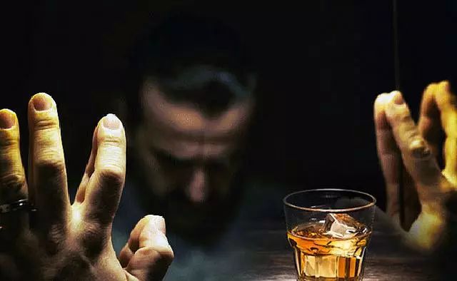 成癮已被分類為一種大腦疾病，同情心支持病人改善癥狀